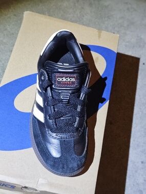 adidas Original Kids' Samba Sneakers in Black and White Gum Sz.11K